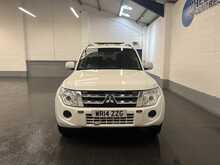 Mitsubishi Shogun 3.2 DI-DC SG2 SUV 5dr Diesel Auto 4WD Euro 5 LWB (197 ps) - U2293