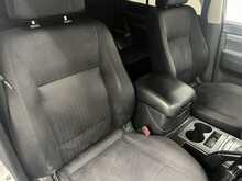 Mitsubishi Shogun 3.2 DI-DC SG2 SUV 5dr Diesel Auto 4WD Euro 5 LWB (197 ps) - U2293