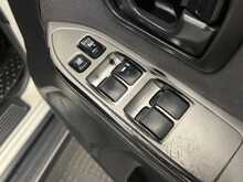 Mitsubishi Shogun 3.2 DI-DC SG2 SUV 5dr Diesel Auto 4WD Euro 5 LWB (197 ps) - U2293