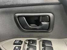 Mitsubishi Shogun 3.2 DI-DC SG2 SUV 5dr Diesel Auto 4WD Euro 5 LWB (197 ps) - U2293