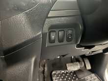 Mitsubishi Shogun 3.2 DI-DC SG2 SUV 5dr Diesel Auto 4WD Euro 5 LWB (197 ps) - U2293