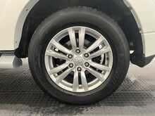 Mitsubishi Shogun 3.2 DI-DC SG2 SUV 5dr Diesel Auto 4WD Euro 5 LWB (197 ps) - U2293