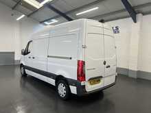 Mercedes-Benz Sprinter 2.1 314 CDI Panel Van 5dr Diesel Manual FWD L2 H2 Euro 6 (143 ps) 2.1 5dr Temperature Controlled - U2296