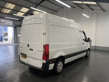 Mercedes-Benz Sprinter 2.1 314 CDI Panel Van 5dr Diesel Manual FWD L2 H2 Euro 6 (143 ps) 2.1 5dr Temperature Controlled - U2296