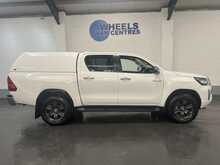 Toyota Hilux 2.4 D-4D Icon Pickup Double Cab 4dr Diesel Auto 4WD Euro 6 (s/s) (150 ps) - U2298