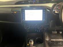 Toyota Hilux 2.4 D-4D Icon Pickup Double Cab 4dr Diesel Auto 4WD Euro 6 (s/s) (150 ps) - U2298