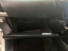Toyota Hilux 2.4 D-4D Icon Pickup Double Cab 4dr Diesel Auto 4WD Euro 6 (s/s) (150 ps) - U2298
