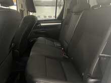 Toyota Hilux 2.4 D-4D Icon Pickup Double Cab 4dr Diesel Auto 4WD Euro 6 (s/s) (150 ps) - U2298