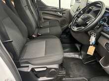 Ford Transit Custom 320 EcoBlue 130 BHP L2 HIGH ROOF TREND AUTOMATIC 9 SEATER MINIBUS - U2301