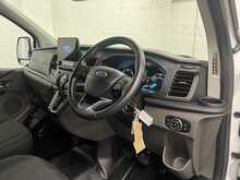 Ford Transit Custom 320 EcoBlue 130 BHP L2 HIGH ROOF TREND AUTOMATIC 9 SEATER MINIBUS 2.0 5dr Combi Van Automatic Diesel - U2301