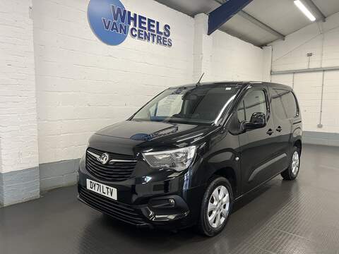 Vauxhall Combo 2.0 dCi 30 Tekna+ Panel Van 5dr Diesel Manual L2 H1 Euro 6 (s/s) (130 ps)