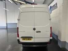 Mercedes-Benz Sprinter 2.0 315 CDI Progressive Panel Van 5dr Diesel Manual RWD L3 H2 Euro 6 (s/s) (150 ps) - U2307