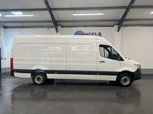 Mercedes-Benz Sprinter 2.0 315 CDI Progressive Panel Van 5dr Diesel Manual RWD L3 H2 Euro 6 (s/s) (150 ps) - U2307
