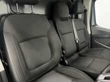 Renault Trafic 2.0 dCi Blue LL30 Sport Panel Van 5dr Diesel Manual L2 H1 Euro 6 (s/s) (130 ps) - U2311