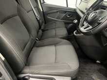 Renault Trafic 2.0 dCi Blue LL30 Sport Panel Van 5dr Diesel Manual L2 H1 Euro 6 (s/s) (130 ps) - U2311