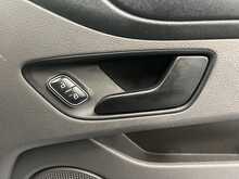 Ford Transit Custom 2.0 300 EcoBlue Leader Panel Van 5dr Diesel Manual L2 H1 Euro 6 (s/s) (130 ps) - U2315