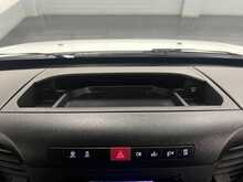 Iveco Daily 2.3D HPI 14V 35C 3450 Dropside 2dr Diesel Manual L4 Euro 6 (s/s) (DRW) (136 ps) 2.3 2dr Dropside - U2316