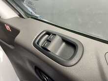 Ford Transit 2.0 350 EcoBlue Leader Panel Van 5dr Diesel Manual RWD L3 H3 Euro 6 (s/s) (130 ps) - U2327