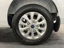 Ford Transit Custom 2.0 320 EcoBlue Limited Crew Van Double Cab 5dr Diesel Manual L2 H1 Euro 6 (s/s) (130 ps) - U2337