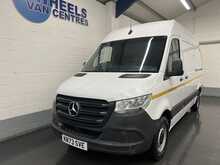 Mercedes-Benz Sprinter 2.0 315 CDI Progressive Panel Van 5dr Diesel Manual RWD L2 H2 Euro 6 (s/s) (150 ps) - U2340