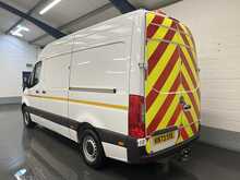 Mercedes-Benz Sprinter 2.0 315 CDI Progressive Panel Van 5dr Diesel Manual RWD L2 H2 Euro 6 (s/s) (150 ps) - U2340