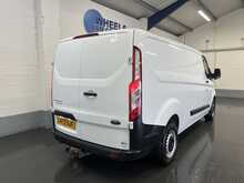 Ford Transit Custom 2.0 300 EcoBlue Leader Panel Van 5dr Diesel Manual L2 H1 Euro 6 (s/s) (130 ps) - U2343