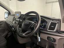 Ford Transit Custom 2.0 320 EcoBlue Limited Crew Van Double Cab 5dr Diesel Manual L2 H1 Euro 6 (s/s) (130 ps) - U2354
