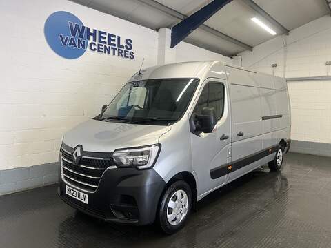 Renault Master 2.3 dCi 35 Business+ Panel Van 4dr Diesel Manual FWD MWB Medium Roof Euro 6 (135 ps)
