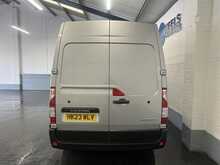 Renault Master 2.3 dCi 35 Business+ Panel Van 4dr Diesel Manual FWD LWB Medium Roof Euro 6 (135 ps) - U2356