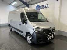 Renault Master 2.3 dCi 35 Business+ Panel Van 4dr Diesel Manual FWD LWB Medium Roof Euro 6 (135 ps) - U2356