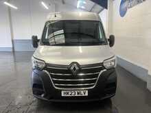 Renault Master 2.3 dCi 35 Business+ Panel Van 4dr Diesel Manual FWD LWB Medium Roof Euro 6 (135 ps) - U2356