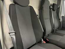 Renault Master 2.3 dCi 35 Business+ Panel Van 4dr Diesel Manual FWD LWB Medium Roof Euro 6 (135 ps) - U2359