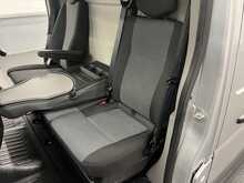 Renault Master 2.3 dCi 35 Business+ Panel Van 4dr Diesel Manual FWD LWB Medium Roof Euro 6 (135 ps) - U2359
