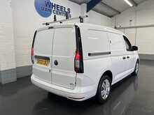 Volkswagen Caddy Maxi 2.0 TDI C20 Commerce Plus Panel Van 6dr Diesel Manual LWB Euro 6 (s/s) (102 ps) - U2363