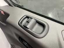 Ford Transit 2.0 350 EcoBlue Leader Panel Van 5dr Diesel Manual FWD L3 H3 Euro 6 (s/s) (130 ps) - U2365