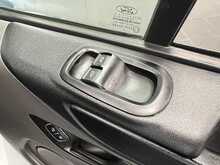 Ford Transit Custom 2.0 300 EcoBlue Leader Panel Van 5dr Diesel Manual L2 H1 Euro 6 (s/s) (130 ps) - U2368