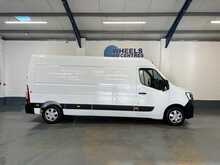 Renault Master Master 2.3 dCi 35 Business+ FWD LWB Medium Roof Euro 6 4dr - U237