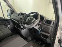Renault Master Master 2.3 dCi 35 Business+ FWD LWB Medium Roof Euro 6 4dr - U237
