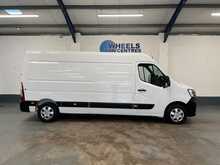 Renault Master Master 2.3 dCi 35 Business+ FWD LWB Medium Roof Euro 6 4dr - U238