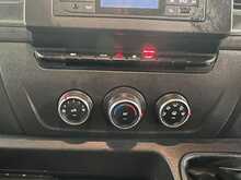 Renault Master Master 2.3 dCi 35 Business+ FWD LWB Medium Roof Euro 6 4dr - U238