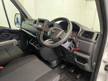 Renault Master Master 2.3 dCi 35 Business+ FWD LWB Medium Roof Euro 6 4dr - U238
