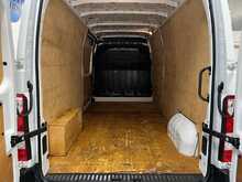 Renault Master Master 2.3 dCi 35 Business+ FWD LWB Medium Roof Euro 6 4dr - U238