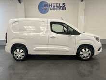 Vauxhall Combo 1.5 Turbo D 2300 Pro Panel Van 5dr Diesel Manual L1 H1 Euro 6 (s/s) (100 ps) - U2380