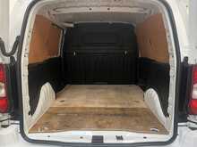 Vauxhall Combo 1.5 Turbo D 2300 Pro Panel Van 5dr Diesel Manual L1 H1 Euro 6 (s/s) (100 ps) - U2380