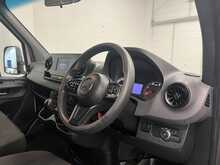 Mercedes-Benz Sprinter 314 CDI 2.1 2dr L3 Luton Manual Diesel 2.1 2dr Luton Manual Diesel - U2388