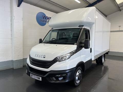 Iveco Daily 2.3D HPI 14V 35C 3450 Luton 2dr Diesel Manual L3 Euro 6 (s/s) (DRW) (136 ps) 2.3 2dr Luton Manual 2.3 2dr Luton Manual Diesel
