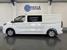 Ford Transit Custom 2.0 320 EcoBlue Limited Crew Van Double Cab 5dr Diesel Manual L2 H1 Euro 6 (s/s) (136 ps) - U2413