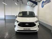 Ford Transit Custom 2.0 320 EcoBlue Limited Crew Van Double Cab 5dr Diesel Manual L2 H1 Euro 6 (s/s) (136 ps) - U2413