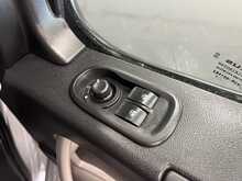 Vauxhall Movano L3 Luton Van with Tail-lift  2.3 CDTi 3500 2.3 2dr Luton Manual Diesel - U2414