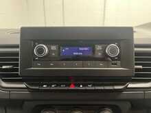 Nissan Primastar 2.0 dCi 30 Acenta Panel Van 5dr Diesel Manual L2 H1 Euro 6 (s/s) (110 ps) - U2417